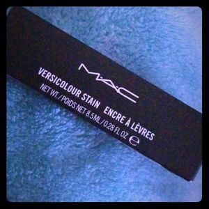 MAC Versicolor lip stain